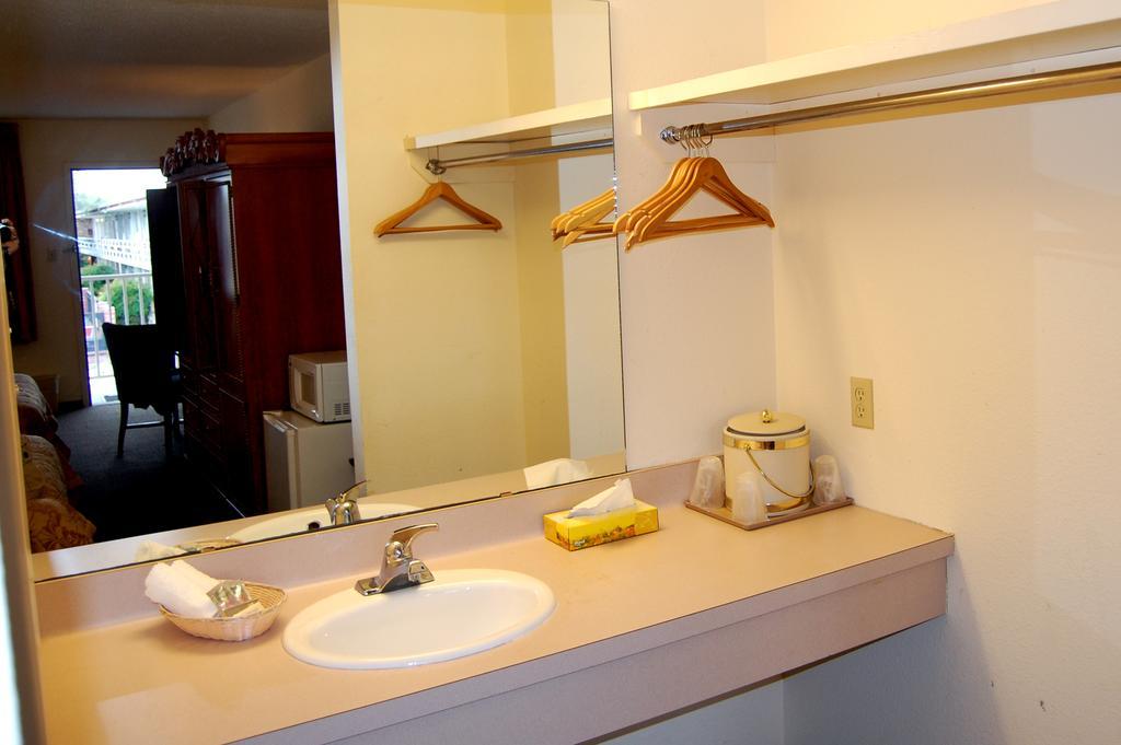 Columbus Inn الغرفة الصورة