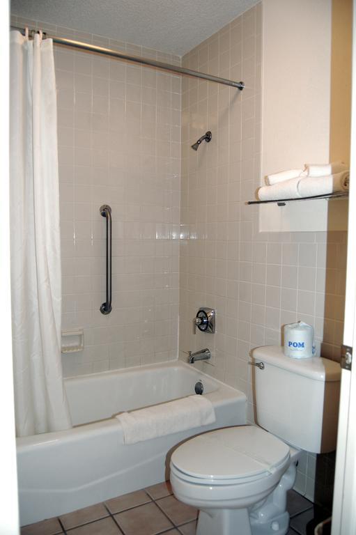 Columbus Inn الغرفة الصورة
