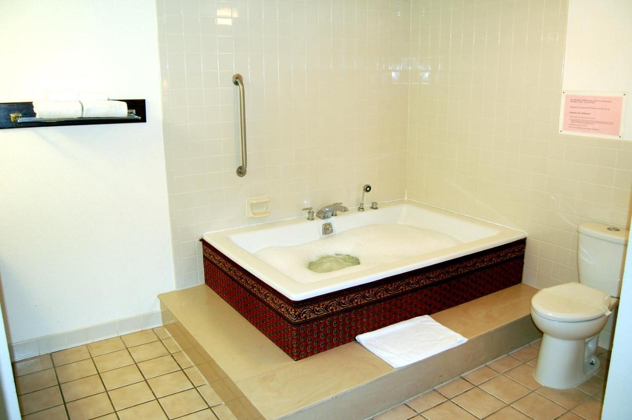 Columbus Inn الغرفة الصورة