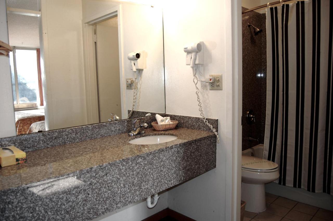 Columbus Inn الغرفة الصورة
